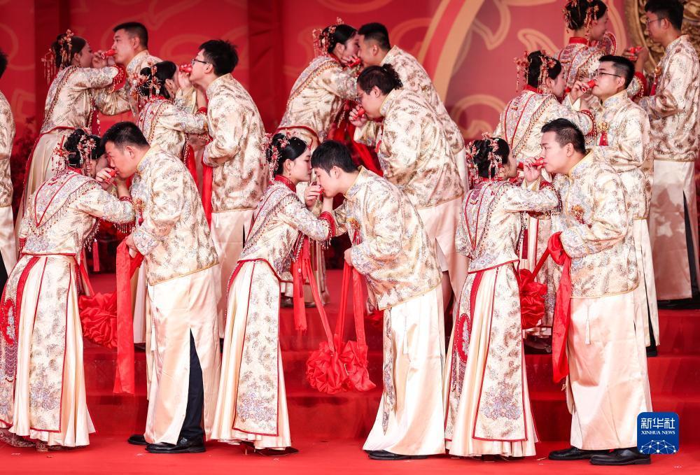 大嘴棋牌填大坑